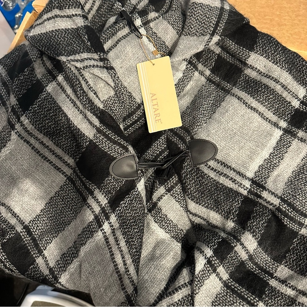4/$25**New Altare Woven Plaid Cape Wrap Black White.